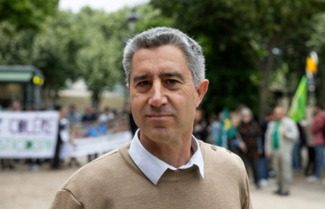 Le député de la Somme François Ruffin à Paris le 27 mai 2025 ( AFP / Leo VIGNAL )