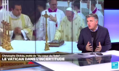 Christophe Dickès : " Les papes ne démissionnent pas, il s'agit de renonciation"