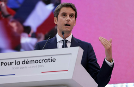 Le président du parti renaissance, Gabriel Attal, lors d'un meeting du parti à Saint-Denis (Seine-Saint-Denis), le 6 avril 2025 ( AFP / Thomas SAMSON )