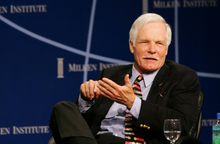 Le magnat des médias Ted Turner participe à une table ronde sur "La philanthropie des personnalités publiques" lors de la 10e conférence mondiale du Milken Institute à Beverly Hills, en Californie, le 23 avril 2007 ( AFP / ROBYN BECK )
