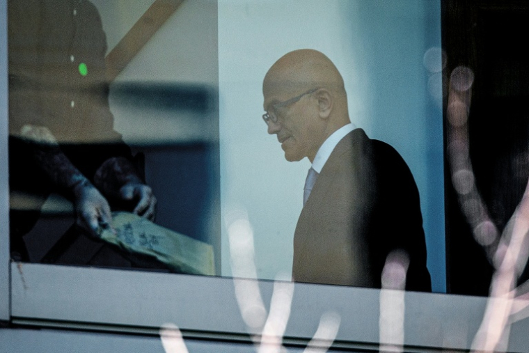 Le patron de Microsoft, Satya Nadella, au palais de justice fédéral à Oakland, en Californie, le 11 mai 2026 ( AFP / Karl Mondon )