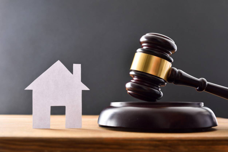 Une loi anti squat plus dure - iStock.com / Davizro