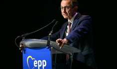 La candidat LR à la présidentielle, Bruno Retailleau, à Toulouse le 28 septembre 2026 ( AFP / Matthieu RONDEL )