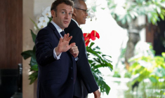 Le président français Emmanuel Macron arrive au sommet du G20 à Nusa Dua, Bali, Indonésie