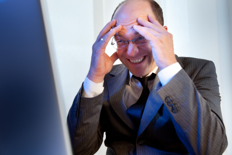 2021 apporte son lot de bonnes nouvelles : l'arrivée des vaccins et la remise en route de l'économie mondiale ont entraîné une vive remontée des places boursières (Crédit photo: © pix4U - stock.adobe.com)