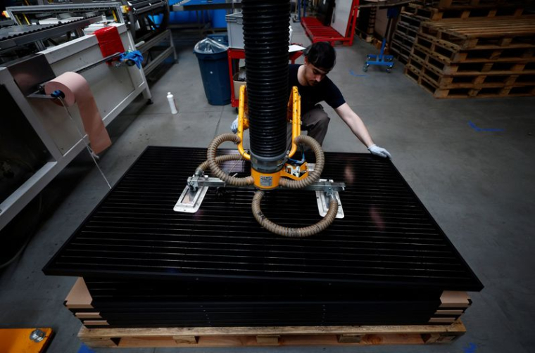 Une usine de panneaux photovoltaïques près de Nantes