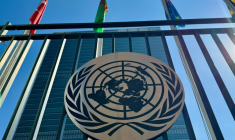 Pour faire face "aux pires coupes financières qui ont jamais frappé le secteur humanitaire", en particulier le retrait brutal des Etats-Unis, l'ONU a annoncé une réduction drastique de l'aide pour cette année, qui va laisser des dizaines de millions de personnes en détresse ( AFP / Daniel SLIM )