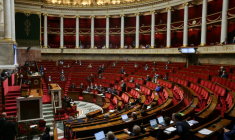 Des députés lors des débats sur le projet de loi de finances pour 2027, à l’Assemblée nationale, le 14 octobre 2026 à Paris ( AFP / Thomas SAMSON )