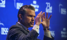 Le ministre américain de la Défense, Pete Hegseth, pendant le Dialogue de Shangri-La à Singapour le 30 mai 2026 ( AFP / JAM STA ROSA )