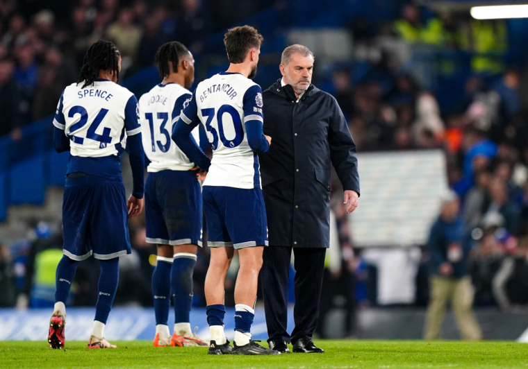 Quand Ange Postecoglou se fait climatiser par la VAR
