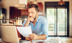 (Blocage imminent du compte bancaire : il est utile de savoir comment faire pour limiter ses effets - Crédit photo : Adobe Stock)