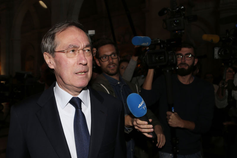 GUÉANT EXCLU DE LA LÉGION D'HONNEUR ET DE L'ORDRE DU MÉRITE