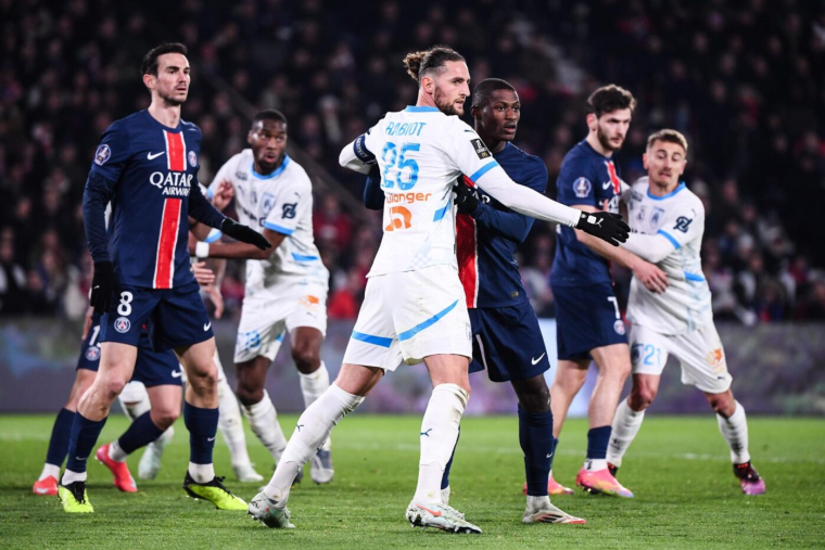 Adrien Rabiot souhaite que son contrat avec le PSG soit requalifié en CDI