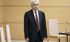 Le patron de l'AIE Fatih Birol à Tokyo le 25 mars 2026. ( POOL / Yuichi YAMAZAKI )