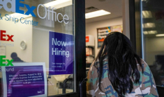 Les chiffres mensuels sur l'emploi aux Etats-Unis feront l'objet d'une attention particulière vendredi, le précédent rapport ayant été jugé "bidonné" en sa défaveur par le président Donald Trump qui a renvoyé la directrice du service statistiques ( GETTY IMAGES NORTH AMERICA / Drew Angerer )