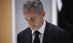 Nicolas Sarkozy, à Paris, le 25 septembre 2025 ( AFP / JULIEN DE ROSA )