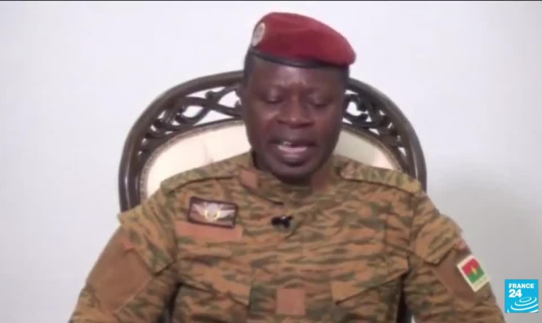 Coup d'Etat au Burkina Faso : le lieutenant-colonel Damiba adresse ses "vœux de succès" aux nouvelles autorités
