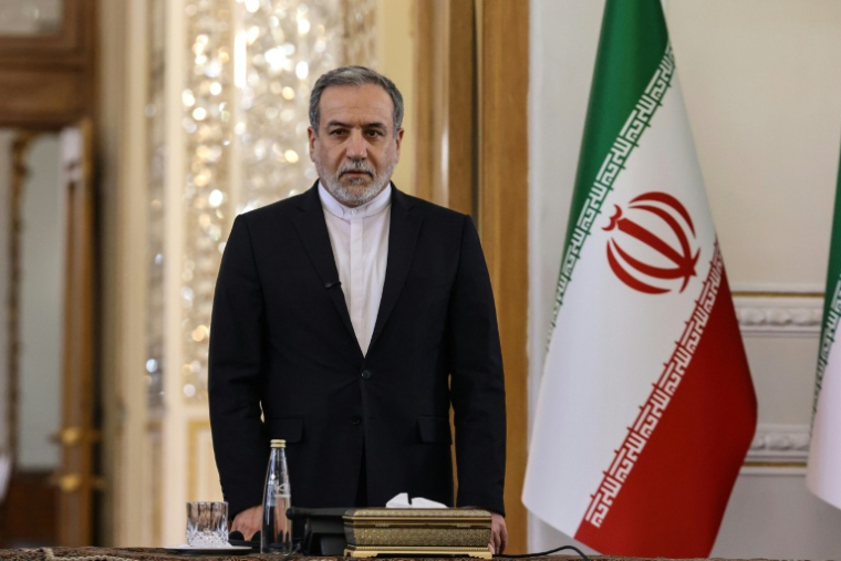 Le ministre iranien des Affaires étrangères Abbas Araghchi, le 5 octobre 2025 à Téhéran ( AFP / ATTA KENARE )