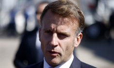 Emmanuel Macron à Charm el-Cheikh, en Égypte, le 13 octobre 2025. ( POOL / YOAN VALAT )
