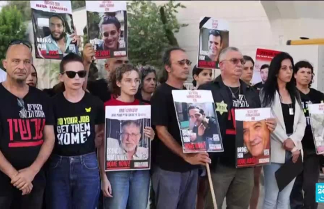 En Israël, plusieurs manifestations anti-Netanyahu pour réclamerune trêve