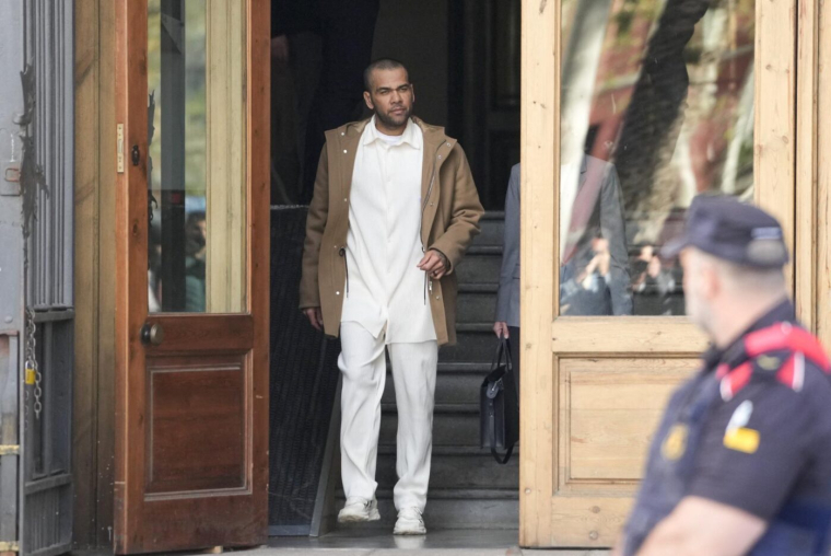 Après la prison, Dani Alves se reconvertit en prédicateur