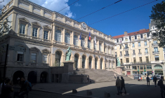 La ville qui décroche la première place des villes où le pouvoir d'achat est le plus intéressant pour les cadres, est Saint-Etienne (42) (Crédits photo : Wikimedia Commons - PAULMAXWELL )