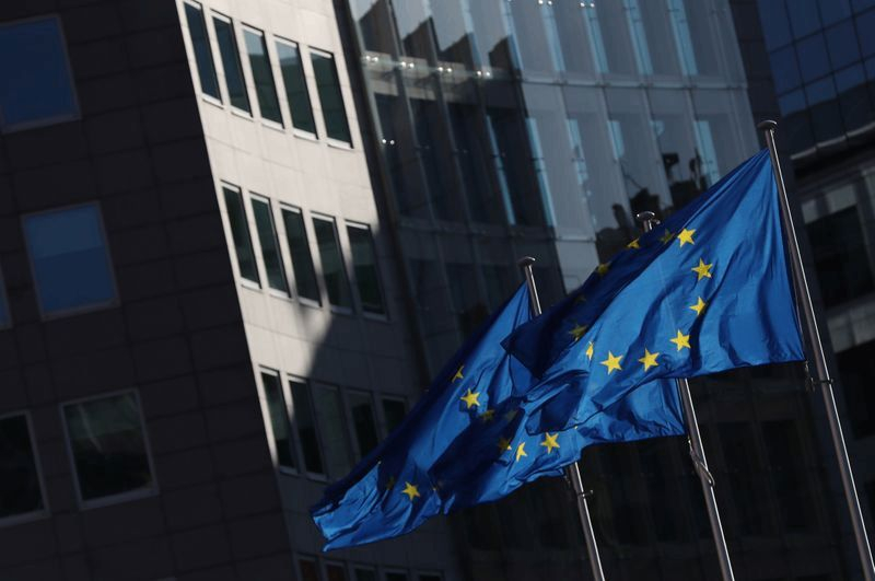 BRUXELLES PRÊT À OUVRIR UNE ENQUÊTE SUR L'OFFRE D'ESSILORLUXOTTICA SUR GRANDVISION