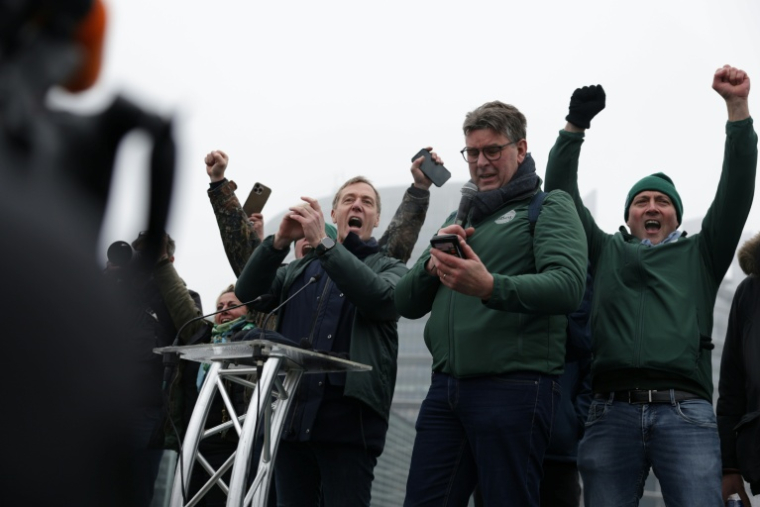 Des agriculteurs manifestent devant le Parlement européen à Strasbourg le 21 janvier 2026 ( AFP / Romeo BOETZLE )