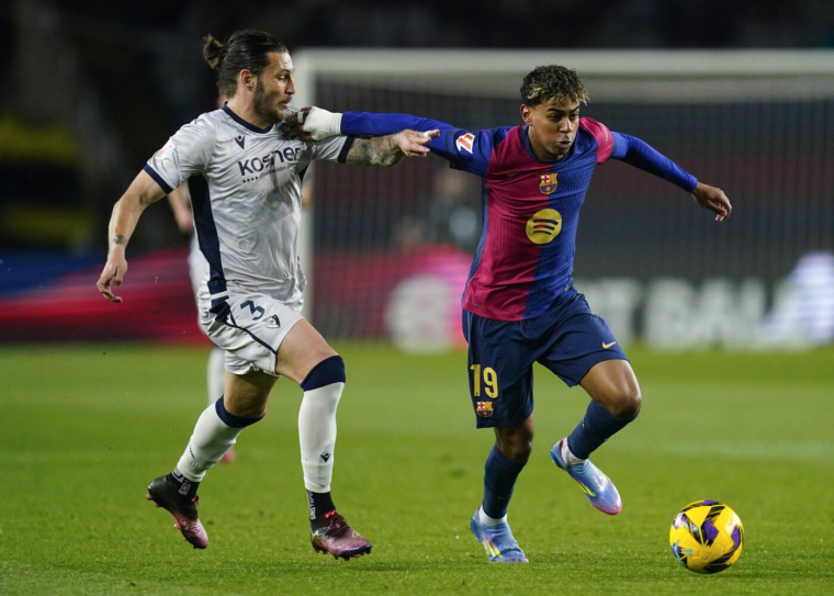 Le Barça s'impose en toute tranquillité face à Osasuna