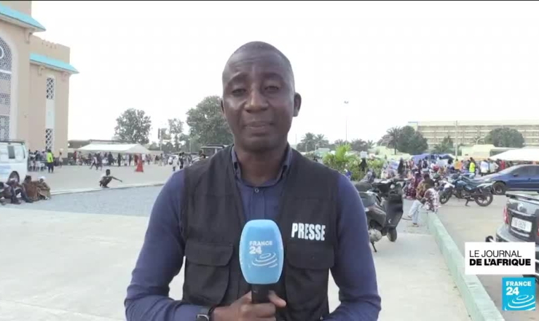 Guinée : après l'incendie meurtrier à Conakry, les volontaires s'organisent pour aider les victimes