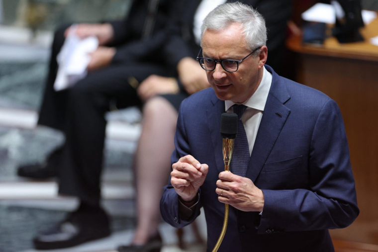 Le ministre de l'Economie et des Finances Bruno Le Maire veut économiser un milliard d'euros, en plus des seize milliards déjà prévus dans le projet de budget 2024. ( AFP / THOMAS SAMSON )