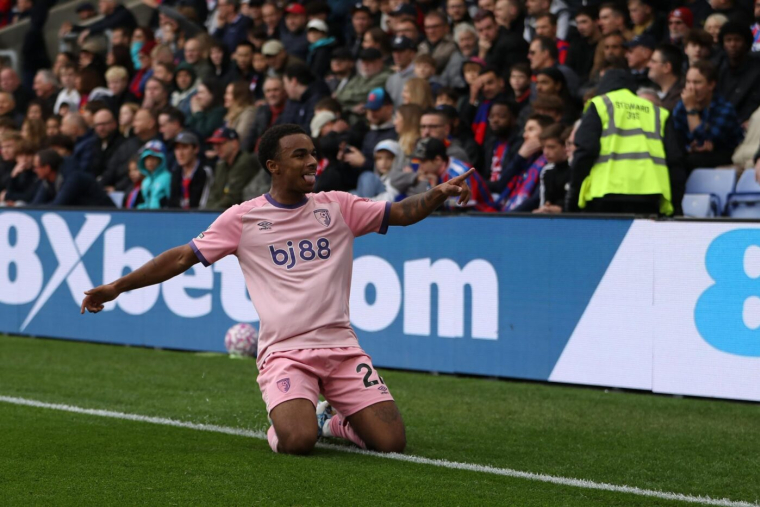 Les conseils de papa Kroupi à son fils pour réussir à Bournemouth