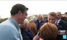 Législatives : le camp macroniste progresse, la gauche grignote, le RN recule un peu, selon un sondage