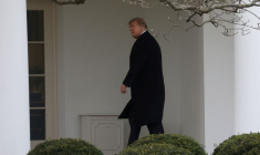 TWITTER ET FACEBOOK GÈLENT LES PUBLICATIONS DE DONALD TRUMP