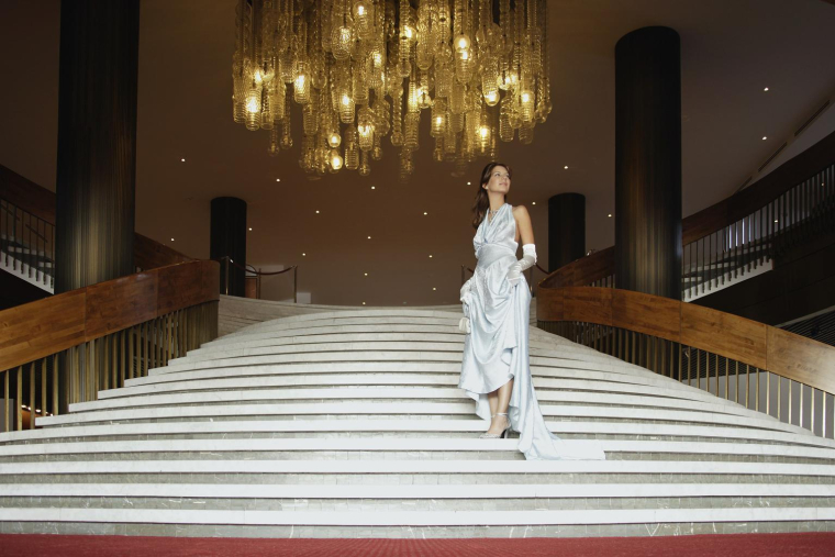 En Bourse, le secteur du luxe reste très entouré, malgré des valorisations souvent élevées ( crédit photo : GettyImages )