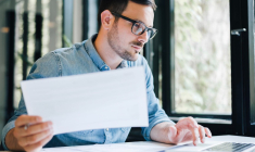 Vous avez trop versé aux impôts et vous trouvez que le remboursement tarde trop. On vous explique pourquoi. ( Crédits : ©  Moon Safari - stock.adobe.com)