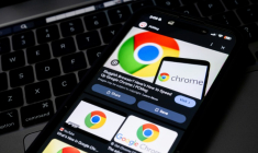 Dans cette photo d’illustration, des logos de Google Chrome sont affichés sur un écran de téléphone, le 21 novembre 2024 à Austin, au Texas ( GETTY IMAGES NORTH AMERICA / Brandon Bell )