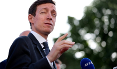 Le ministre de l'Education, Edouard Geffray, le 15 juin 2026 à Paris ( AFP / SIMON WOHLFAHRT )