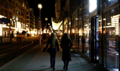 LES SERVICES PÈSENT ENCORE MAIS L'ESPOIR REVIENT