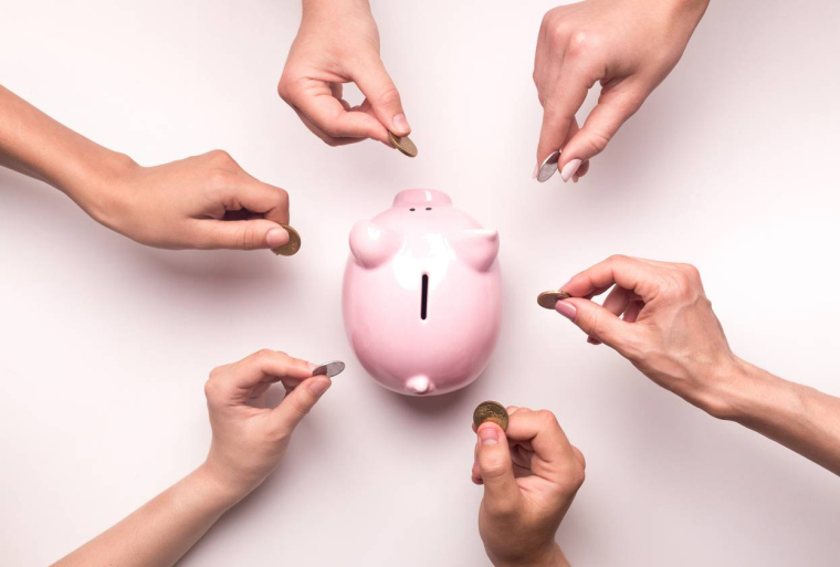 Qu’est-ce qu’une tontine - iStock-Prostock-Studio