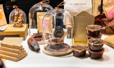 Chef et homme d’affaires avisé, Alain Ducasse vient d’ouvrir une nouvelle école d’excellence en région parisienne crédit photo : Shutterstock