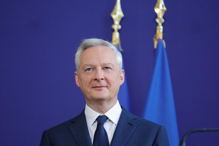 Bruno Le Maire à Paris le 21 juillet. ( AFP / GEOFFROY VAN DER HASSELT )