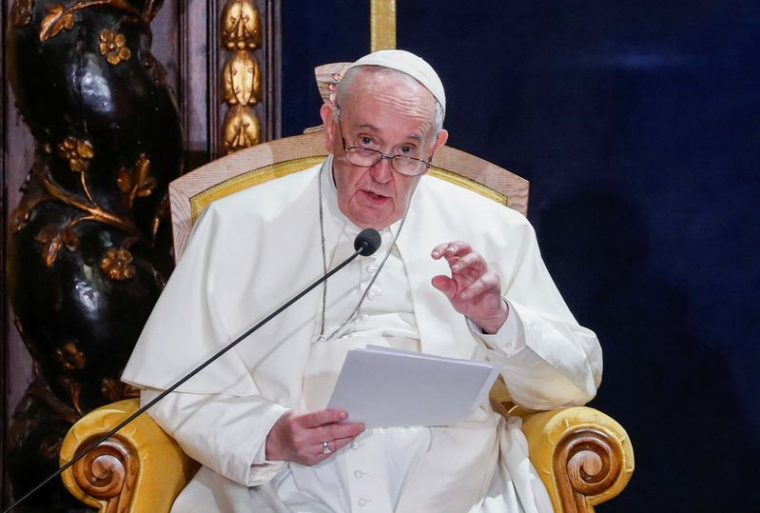 LE PAPE FRANÇOIS CRITIQUE POUR LA PREMIÈRE FOIS IMPLICITEMENT POUTINE