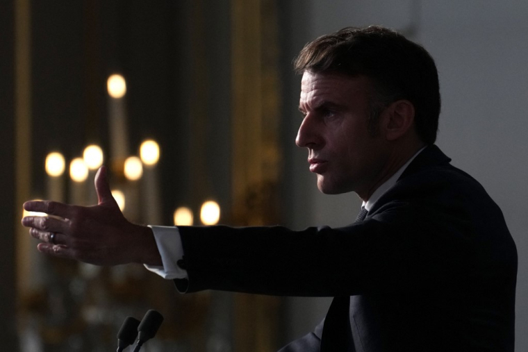 Emmanuel Macron à Paris, le 6 janvier 2025. ( POOL / AURELIEN MORISSARD )