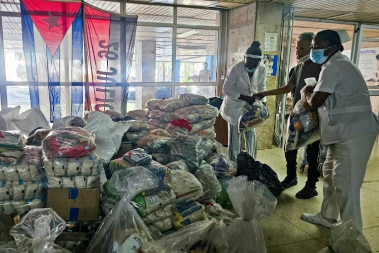 L'aide apportée à Cuba par la flottille Nuestra America en provenance du Mexique est réceptionnée l'hôpital de cardio-pédiatrie William Soler de La Havane, le 25 mars 2026 ( AFP / Lisandra COTS )