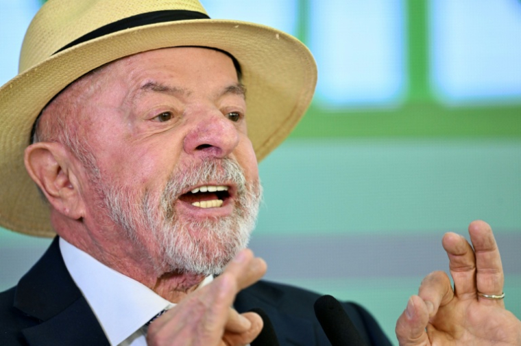 Le président brésilien Luiz Inácio Lula da Silva prend la parole au palais du Planalto, à Brasilia, le 22 juillet 2026 ( AFP / Evaristo Sa )
