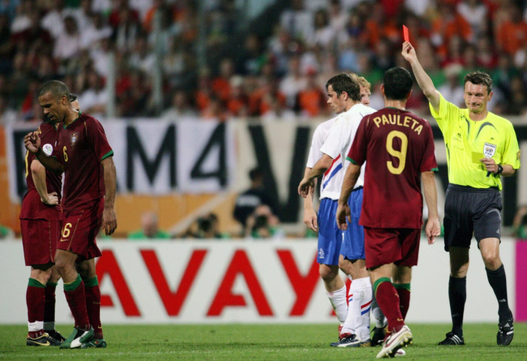Quand la Coupe du monde voit triplement rouge