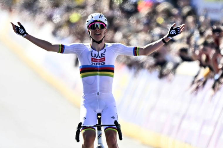 Tadej Pogacar à Oudenaarde le 25 avril 2025 ( BELGA / ERIC LALMAND )