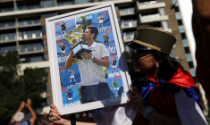 TENNIS: L'AUSTRALIE SE HÂTE DE RÉGULARISER SA DÉCISION DE BLOQUER L'ENTRÉE DE DJOKOVIC À CAUSE DE SON STATUT VACCINAL