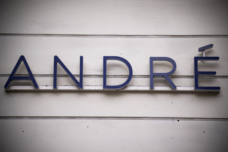 ( AFP / JULIE SEBADELHA )